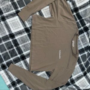 Alphalete long sleeve crop top